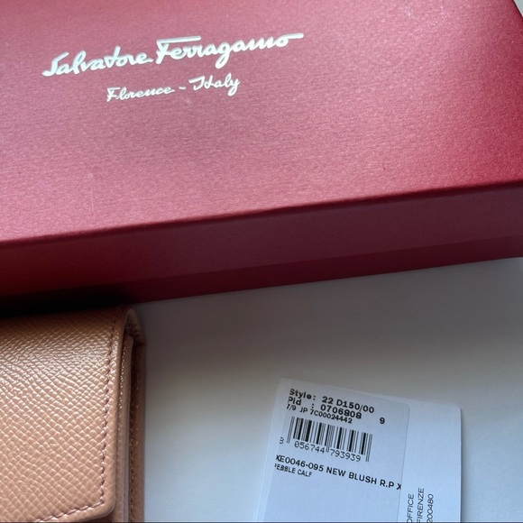 Salvatore Ferragamo Icona Continental Wallet - Picture 11 of 13